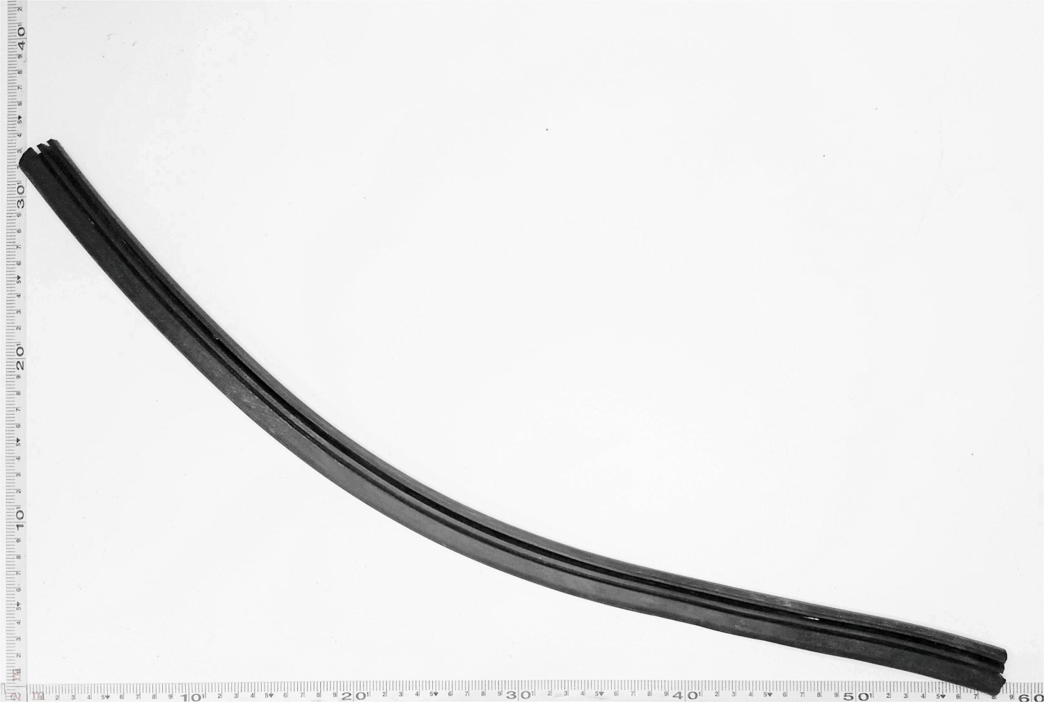 Уплотнитель борта вертикальный L=670 мм