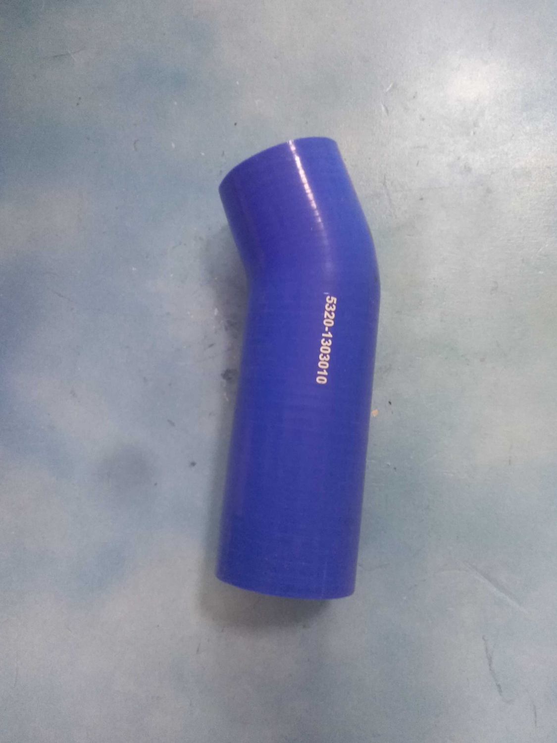 Патрубок радиатора верхний силикон d60х155/55