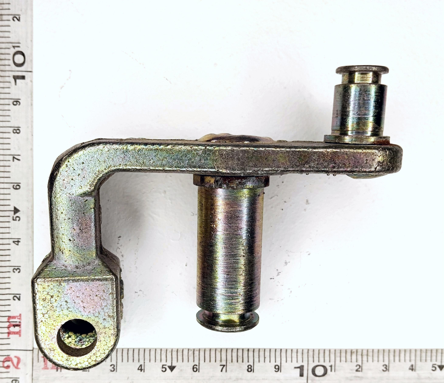 Рычаг запора кузова правый