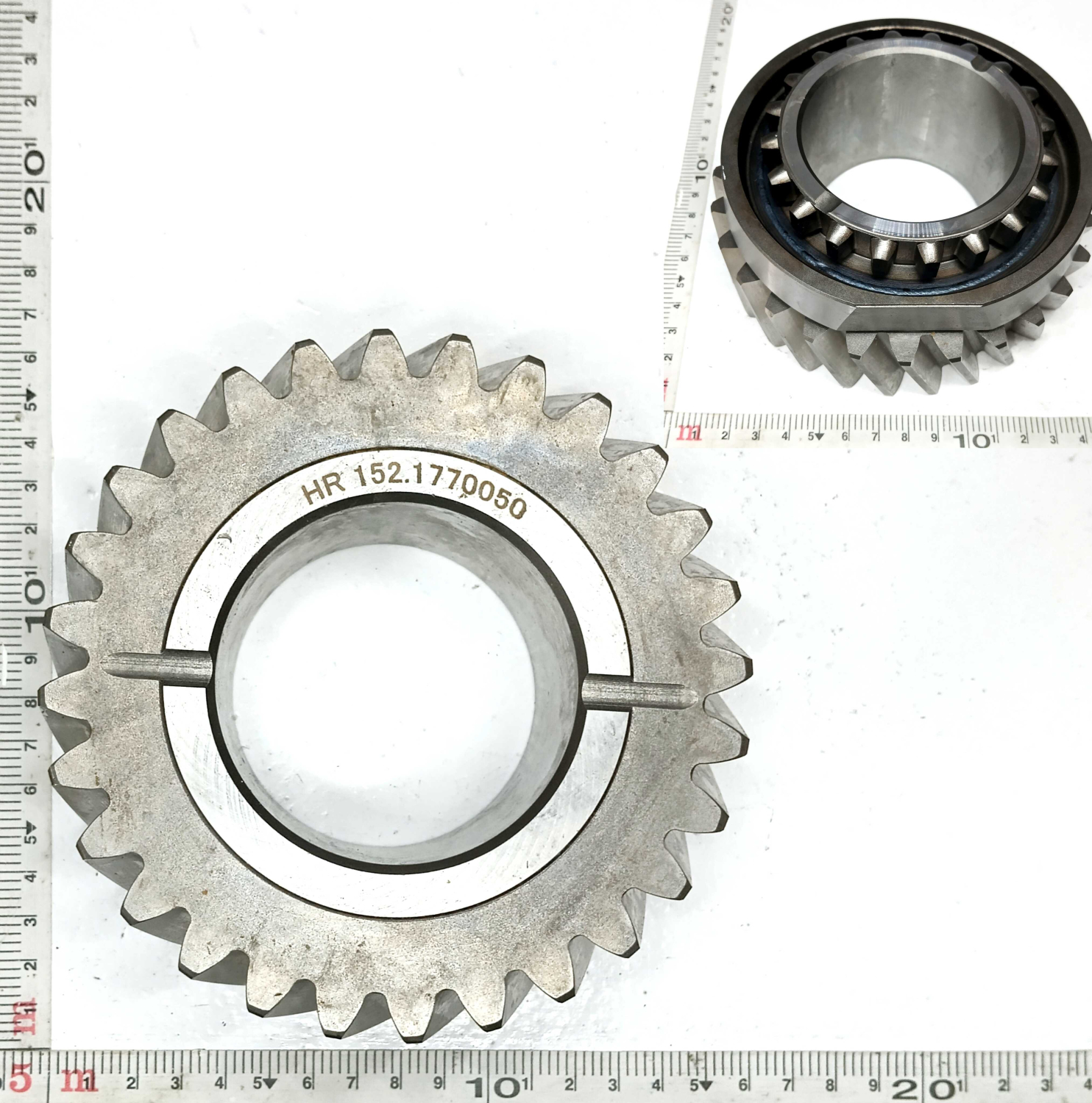 Шестерня делителя 152