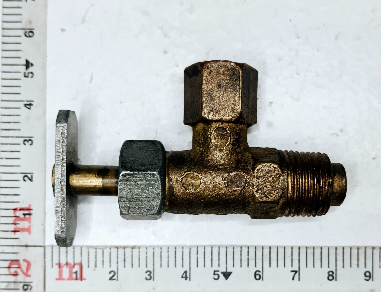 Кран масляного радиатора