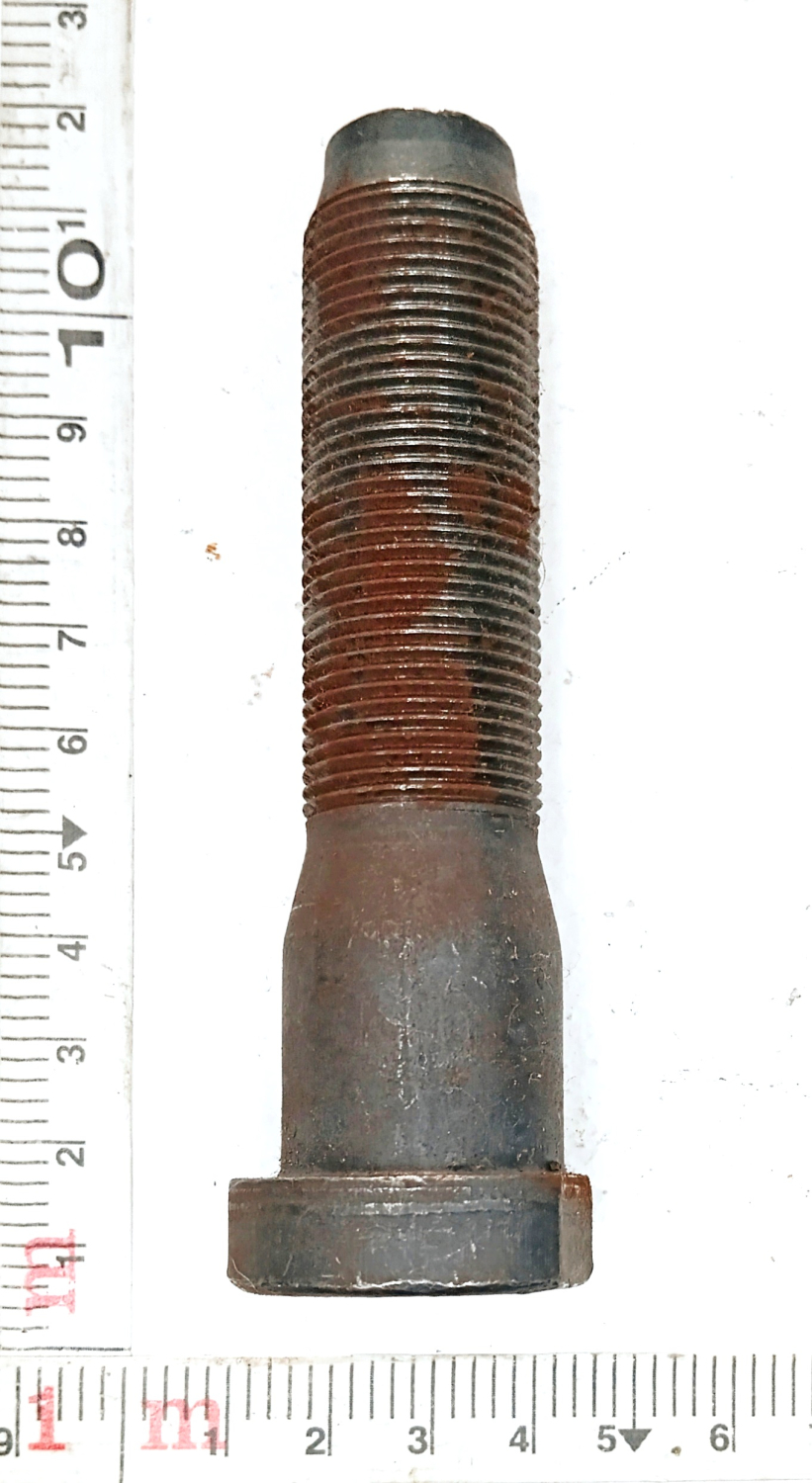 Болт колеса задний Евро М22х95 без шлицов