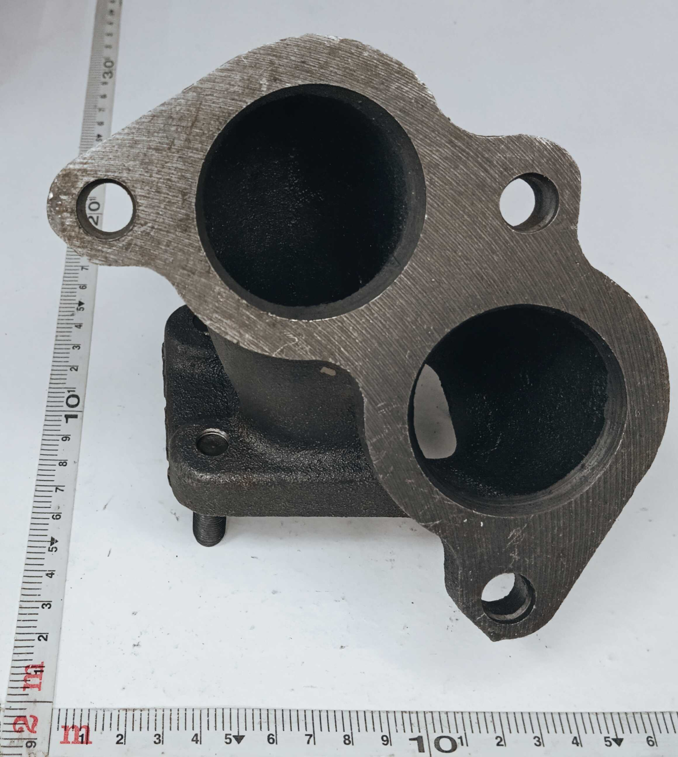 Патрубок выпускного коллектора правый Евро