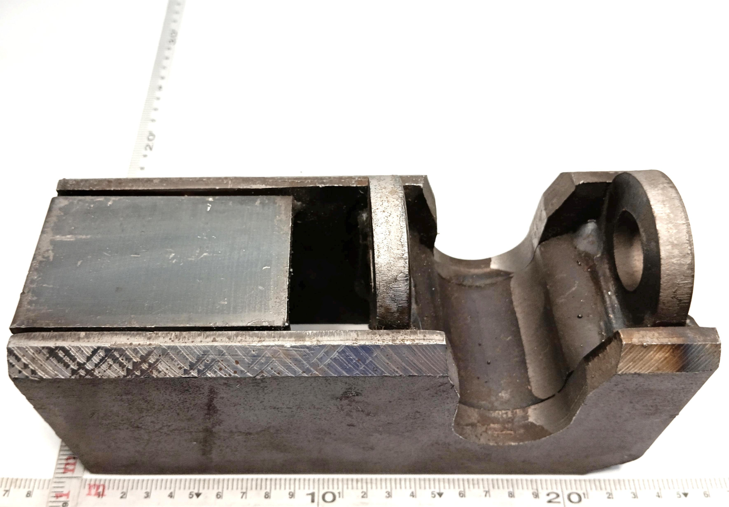 Кронштейн платформы / Нефаз