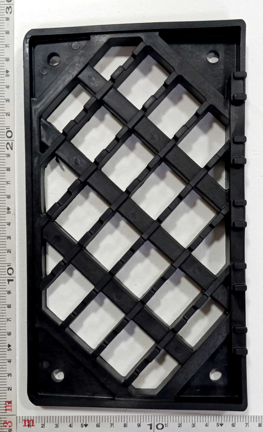 Накладка подножки нижняя рестайлинг