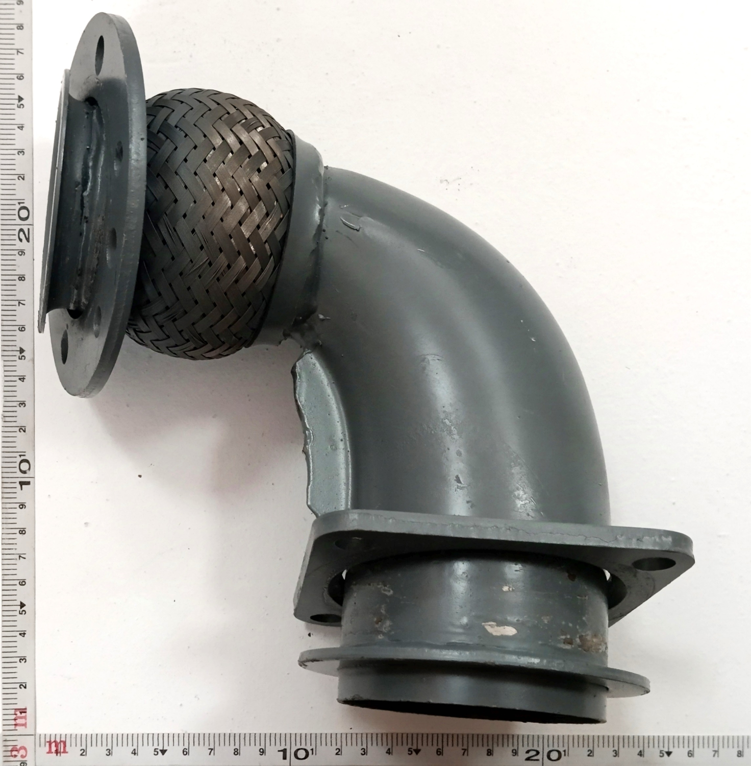 Патрубок турбокомпрессора длинный с компенсатор сетка