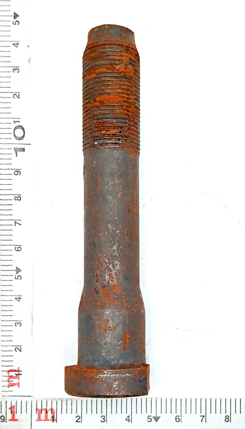 Болт колеса Нефаз М22х125