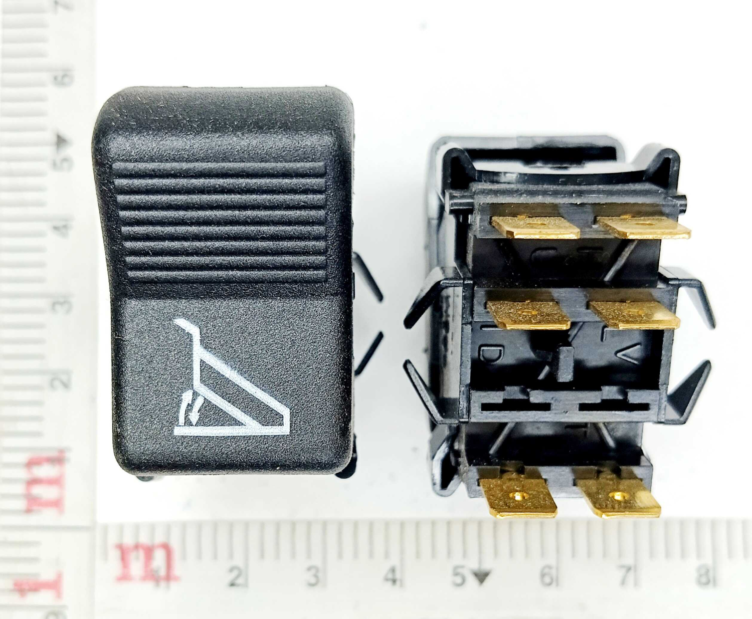 Клавиша подьема - опускания платформы П147-06.15