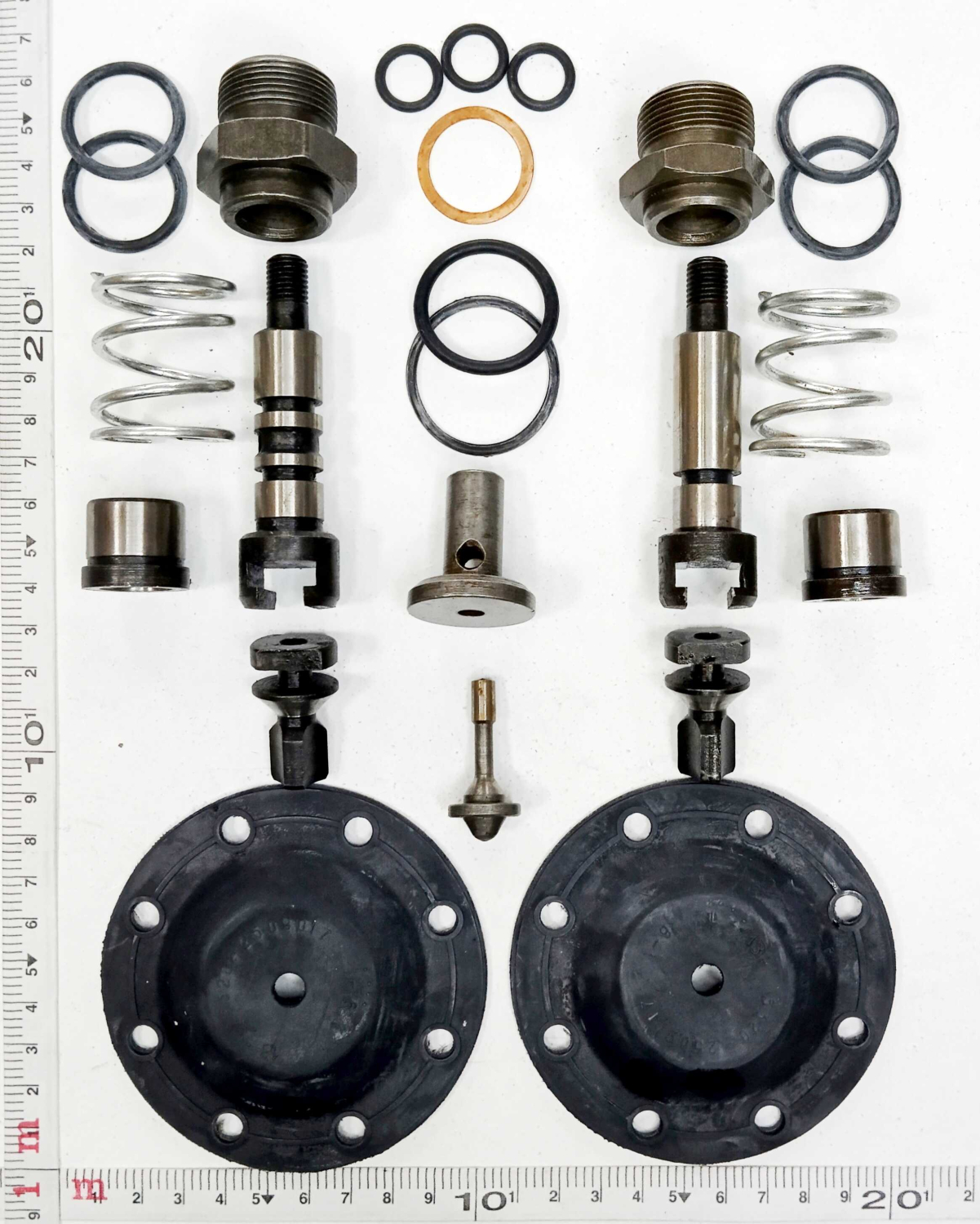 Ремкомплект крана управления подъема платформы 17 позиций