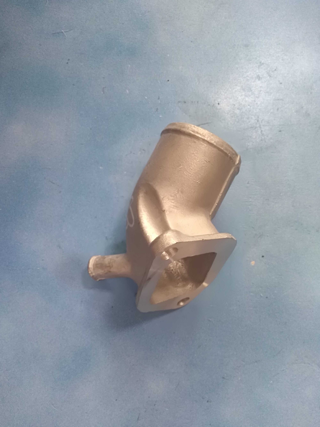 Патрубок подводящий