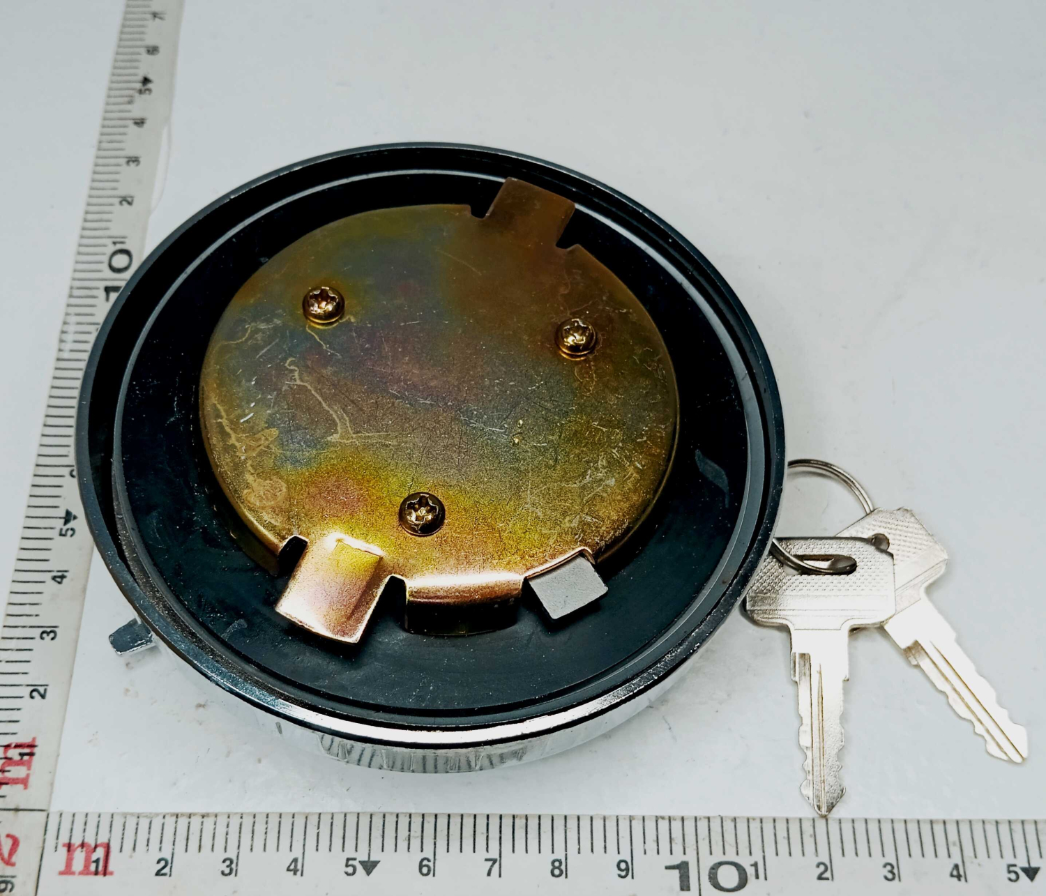 Крышка бака полуоборотная / TEKSAN