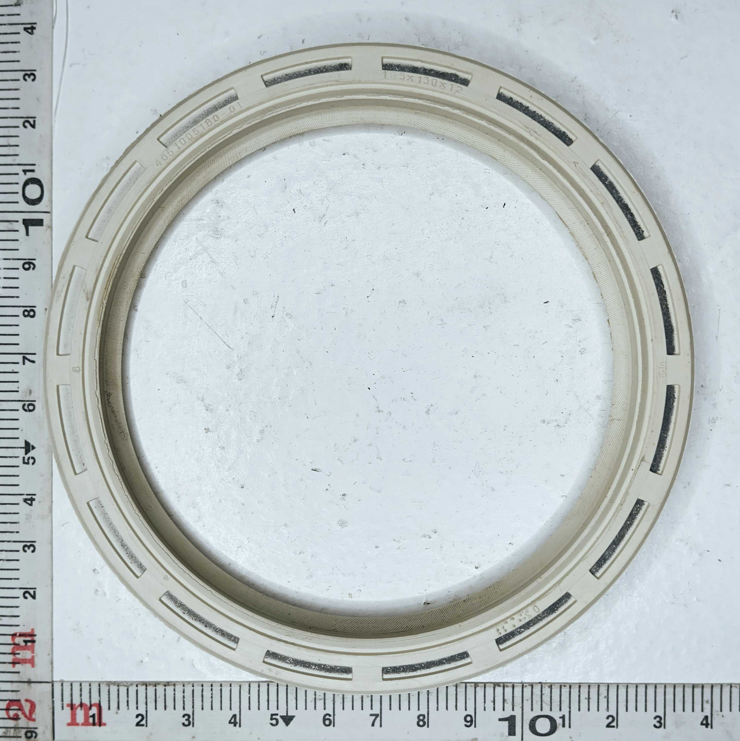 Сальник 105х130х12 коленчатого вала задний белый