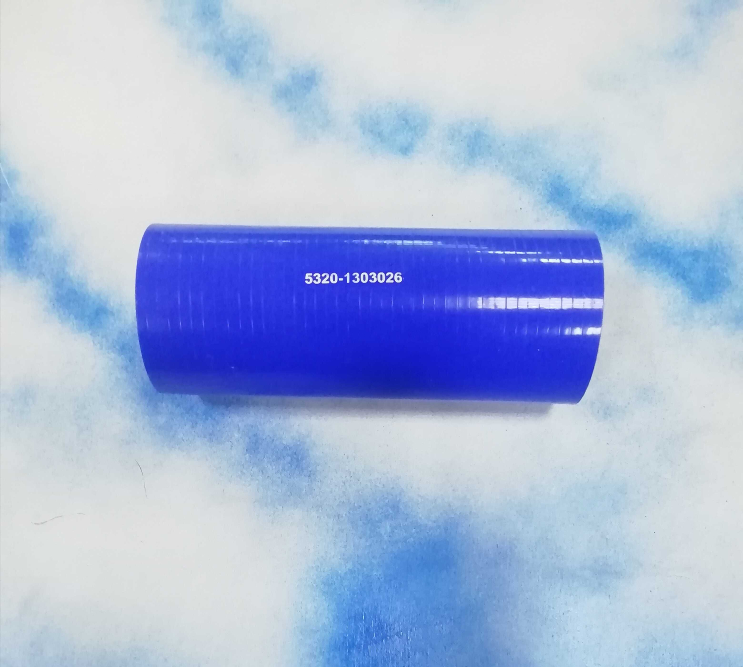 Патрубок радиатора нижний силикон d70х200