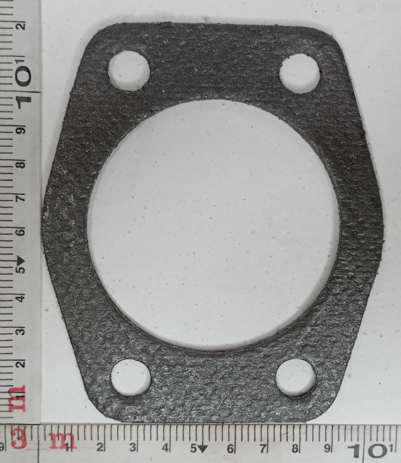 Прокладка глушителя под 4 болта