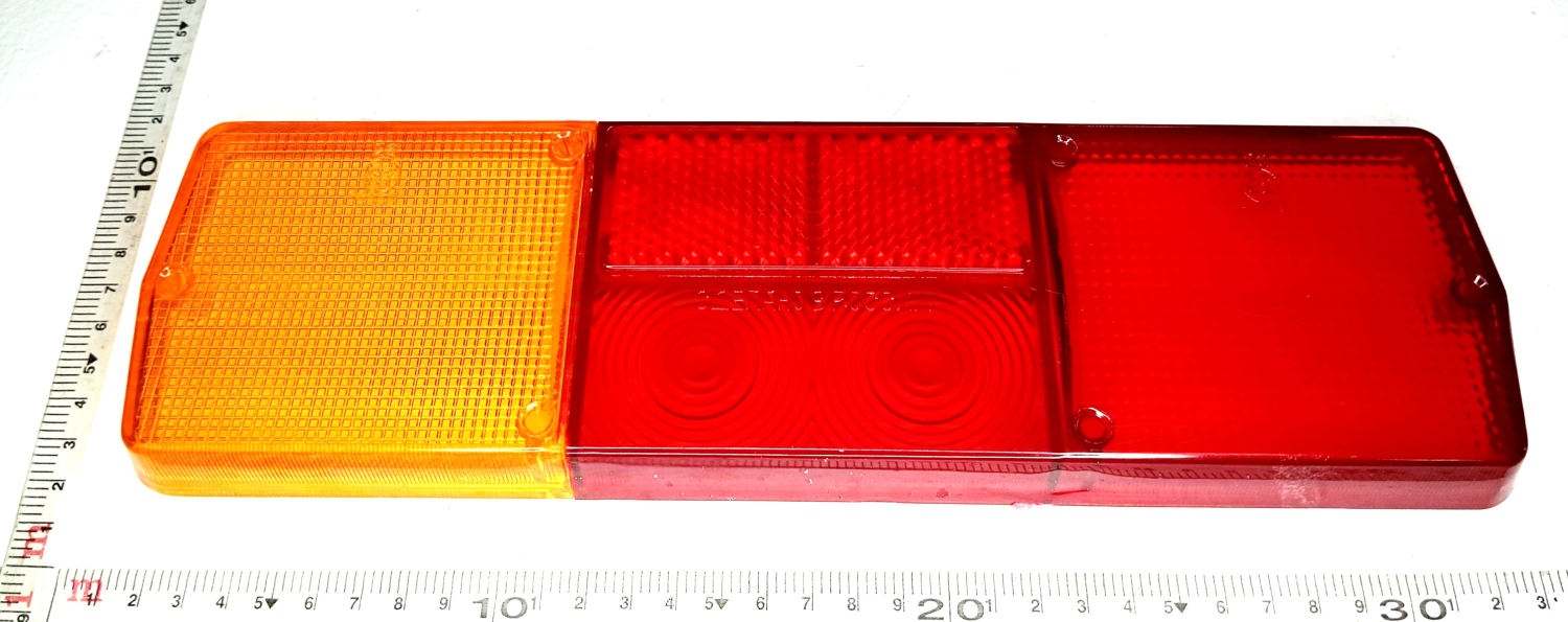 Рассеиватель заднего фонаря левый