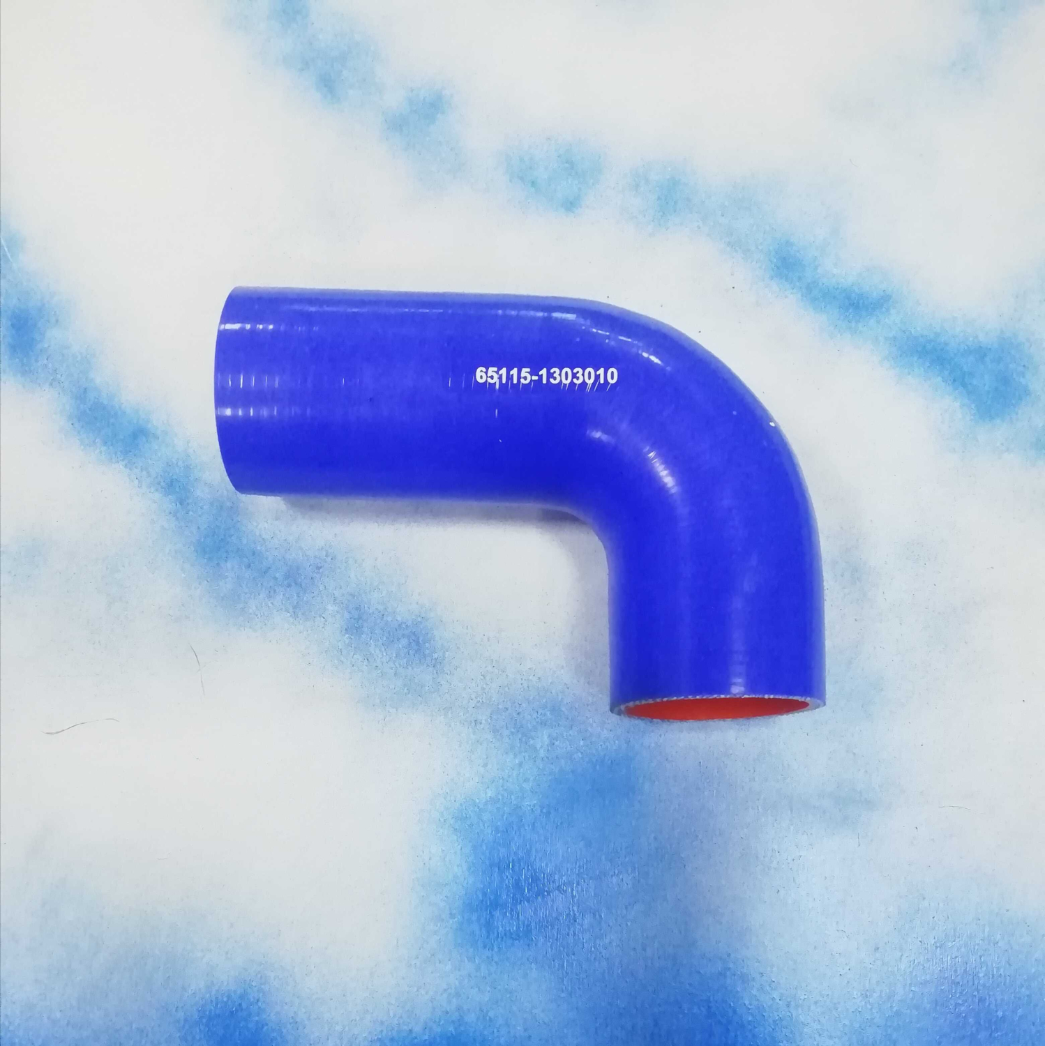 Патрубок верхний 65115 силикон