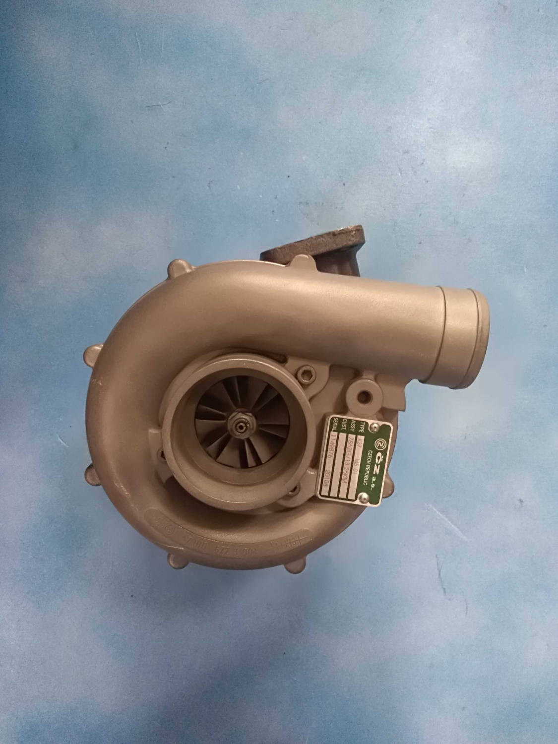 Турбокомпрессор правый дуболь / ЧЕХИЯ
