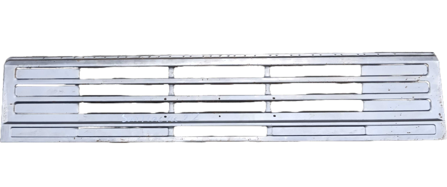 Панель передняя нижняя нового образца НЕ КРАШЕННАЯ