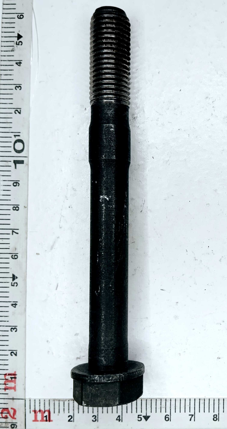 Болт М16х140х2 крышки коленчатого вала нового образца