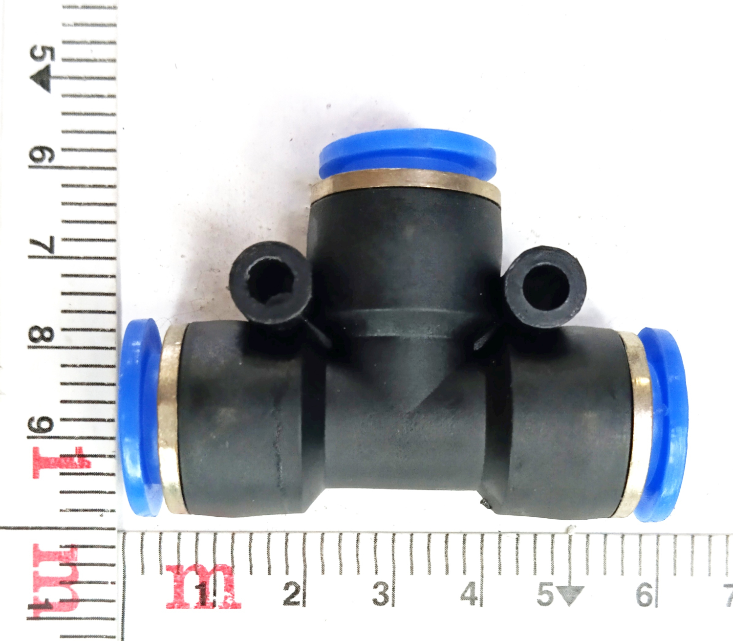 Фитинг тройник 12 мм