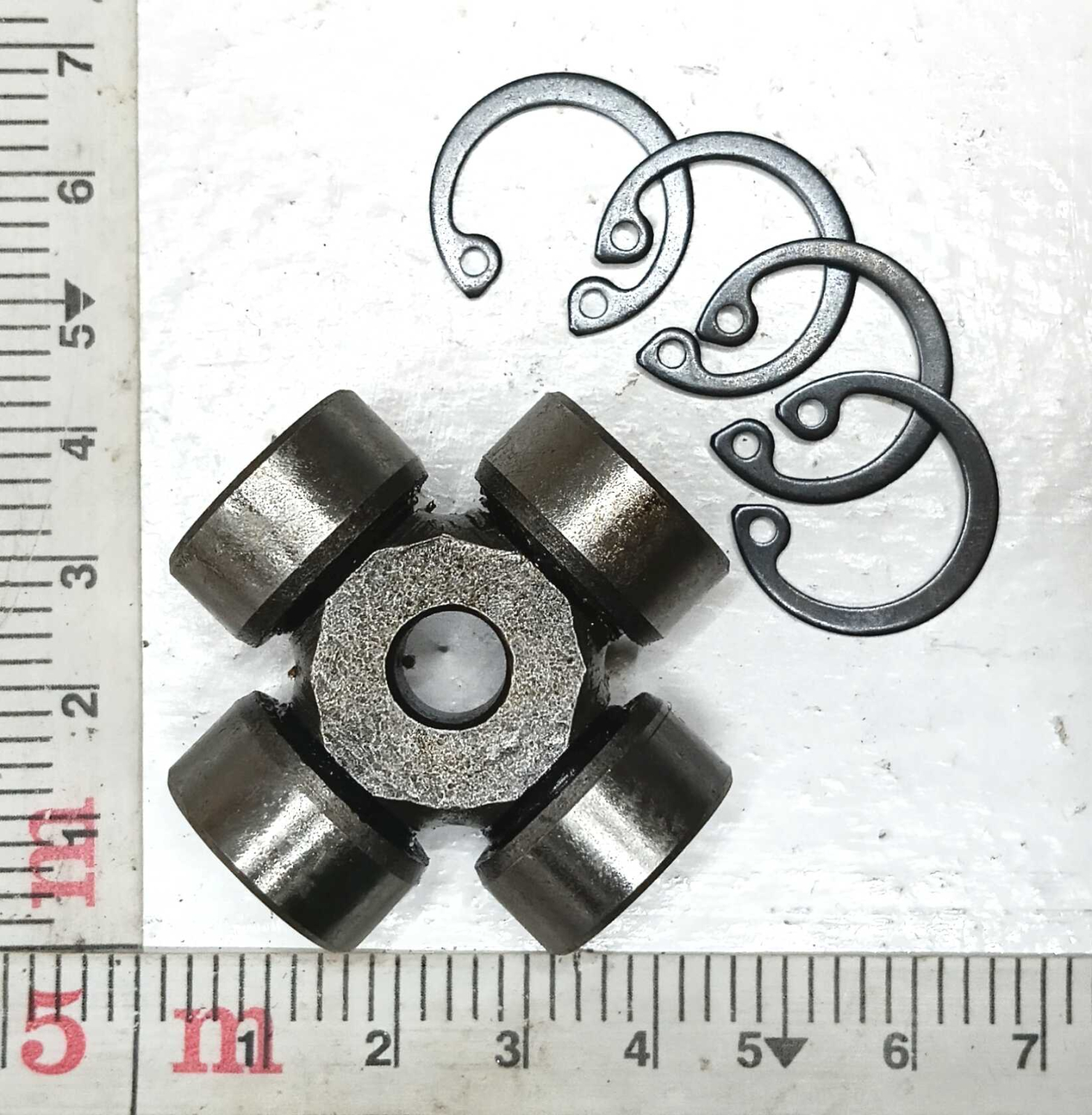 Крестовина тяги привода КПП 