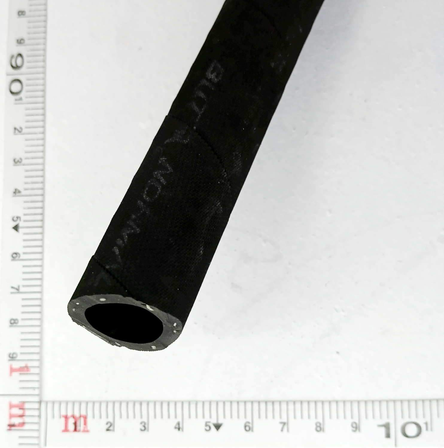 Шланг маслобензостойкий d 18х26