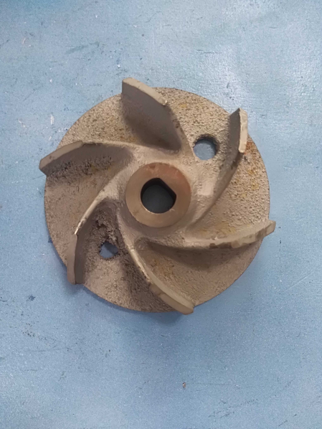 Крыльчатка водяного насоса