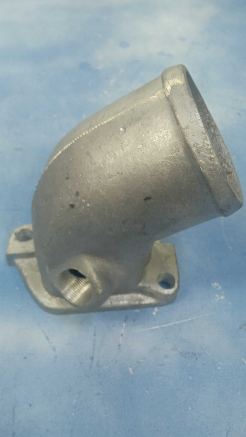 Патрубок подводящий 6520