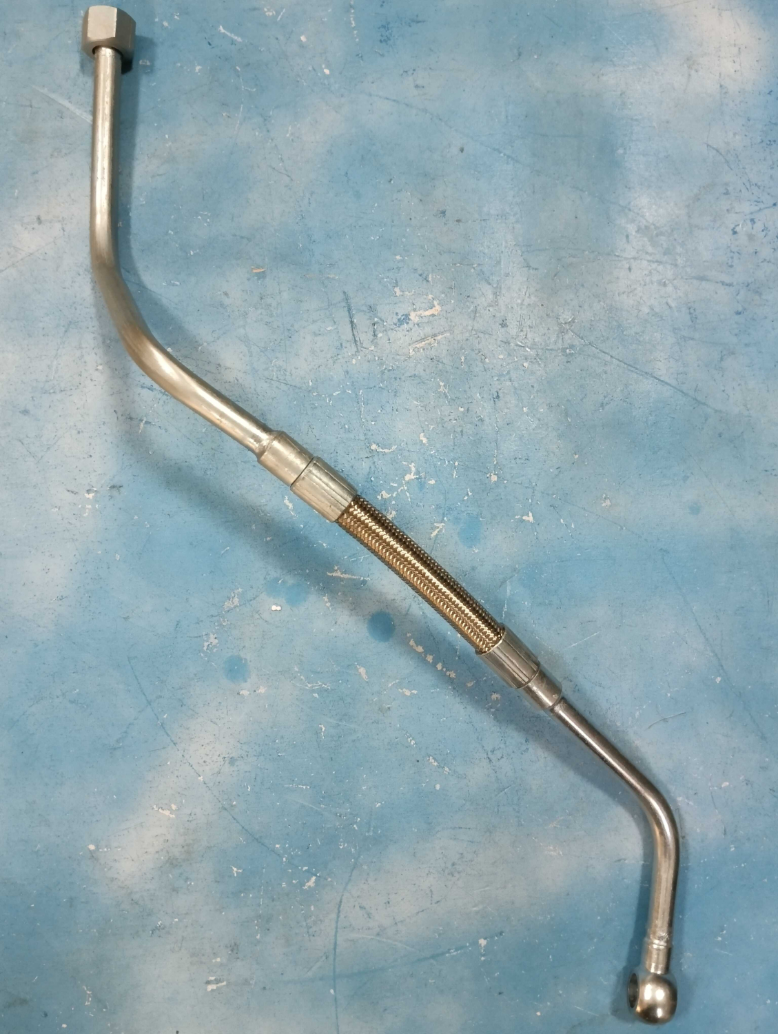 Трубка подвода масла к ТКР