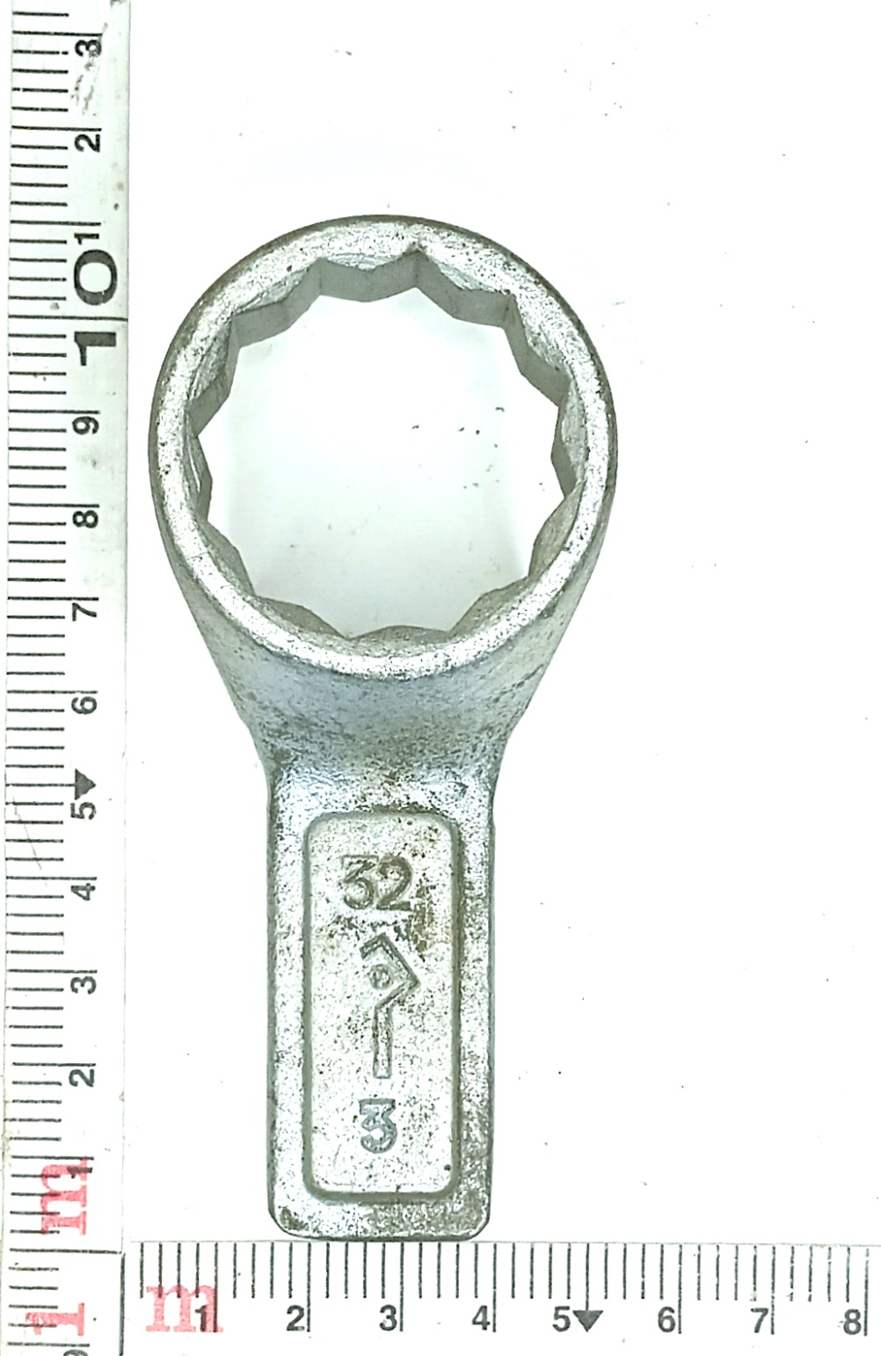 Ключ накидной 32