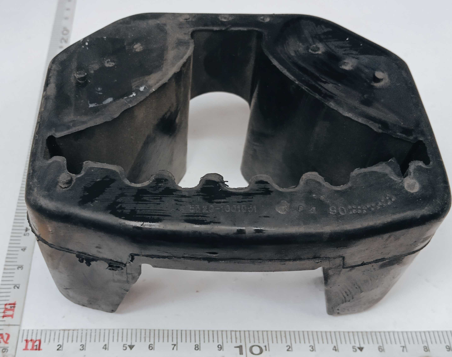 Подушка задняя двигателя