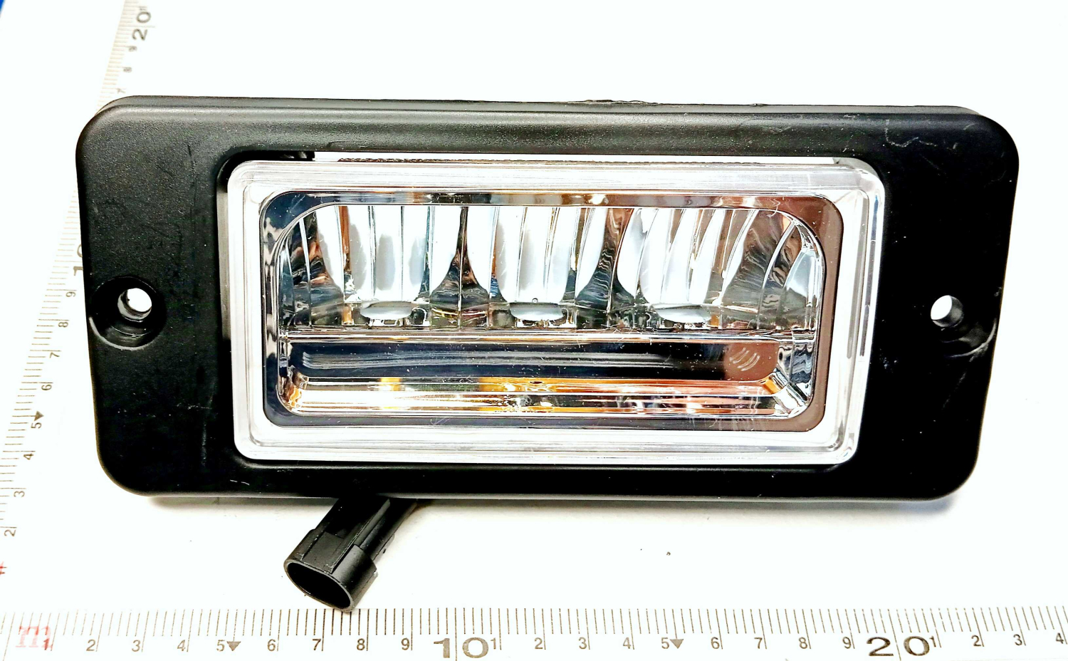 Фара противотуманная СВЕТОДИОДНАЯ Камаз Евро рестайлинг / АВТОЭЛЕКТРИКА