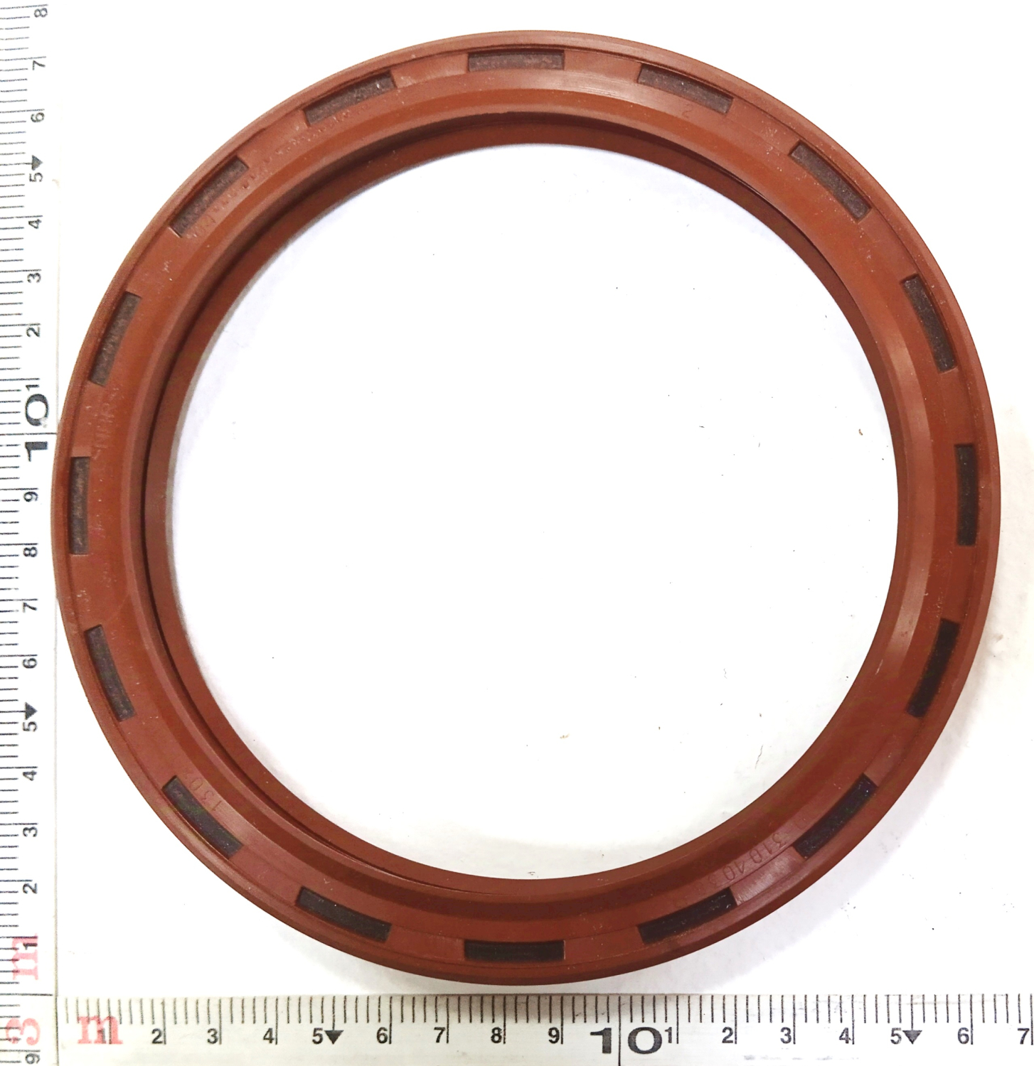 Сальник 130х160х14 задней ступицы