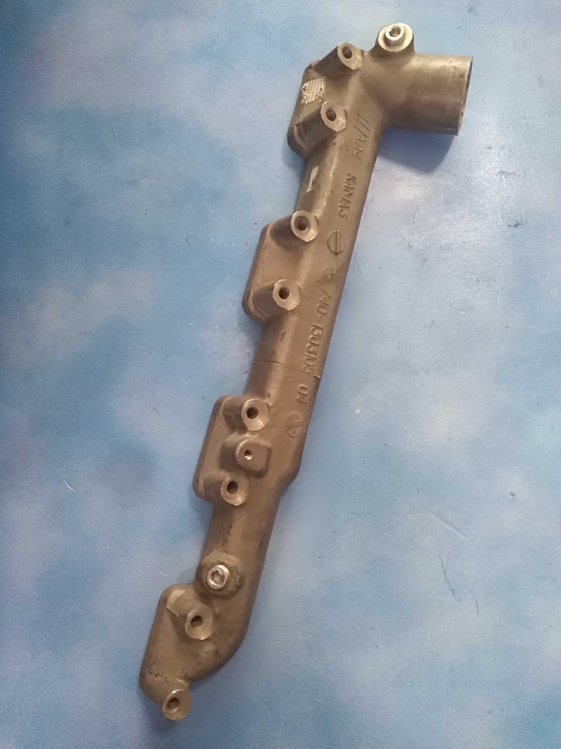 Труба водяная левая 