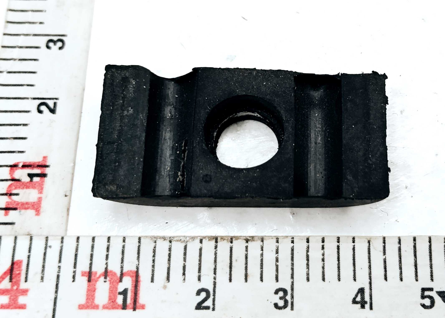 Прижим трубок двойной