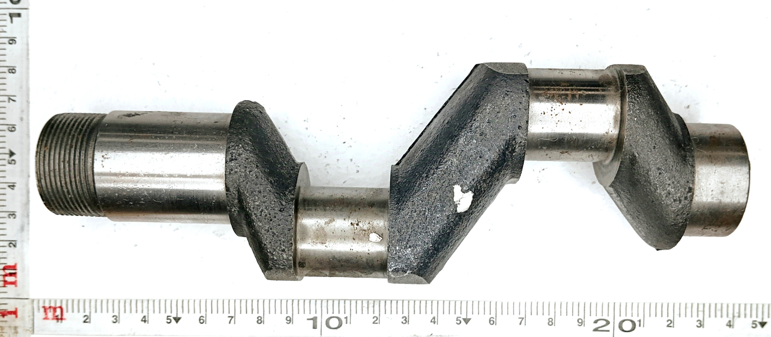 Коленвал двухцилиндрового компрессора