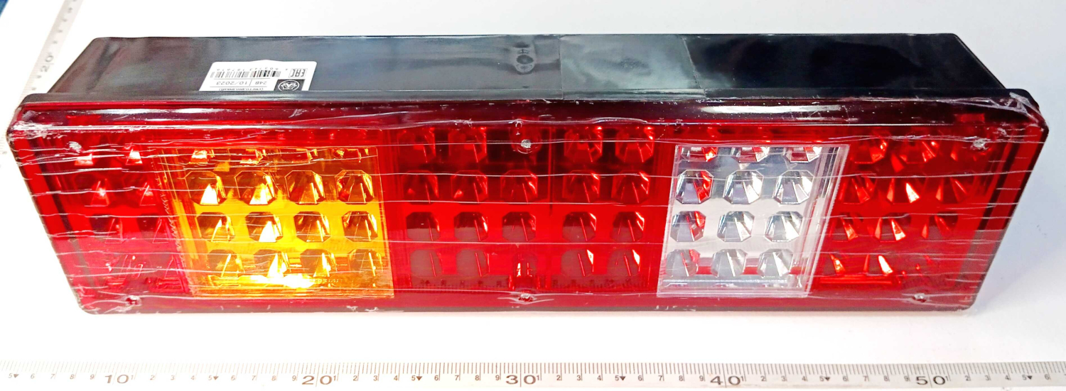 Фонарь задний светодиодный правый со жгутом, вилка СЦАЗ СуперМАЗ