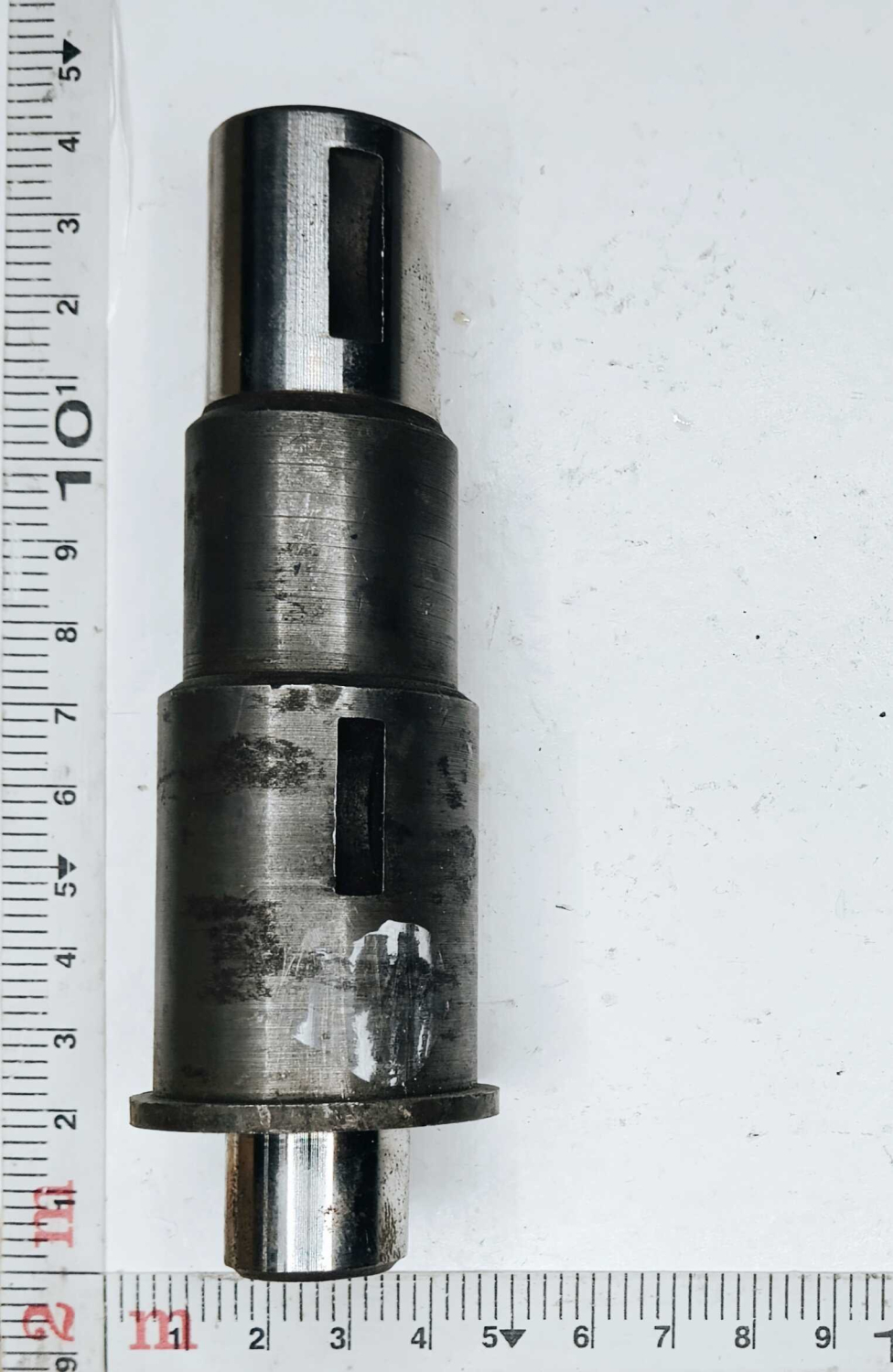 Вал ведомой шестерни 740.51 (d26)