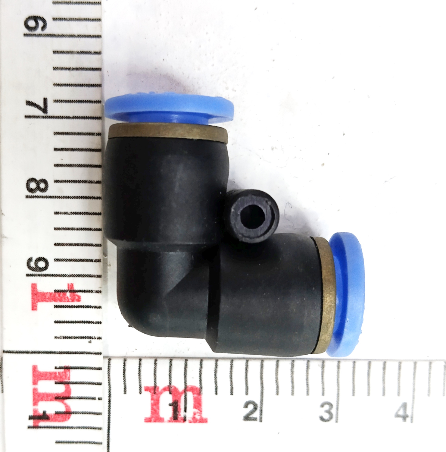 Фитинг угловой 08 мм