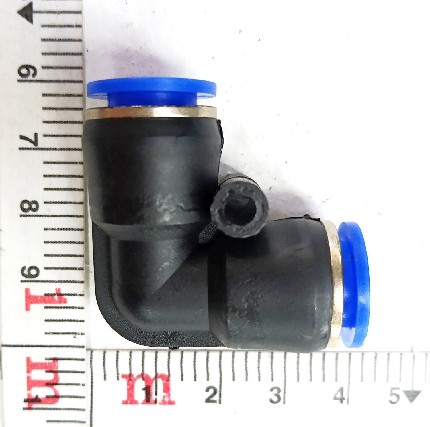 Фитинг угловой 10 мм