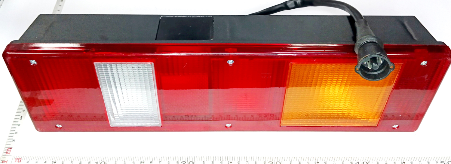 Фонарь задний МАЗ круглый разьем правый