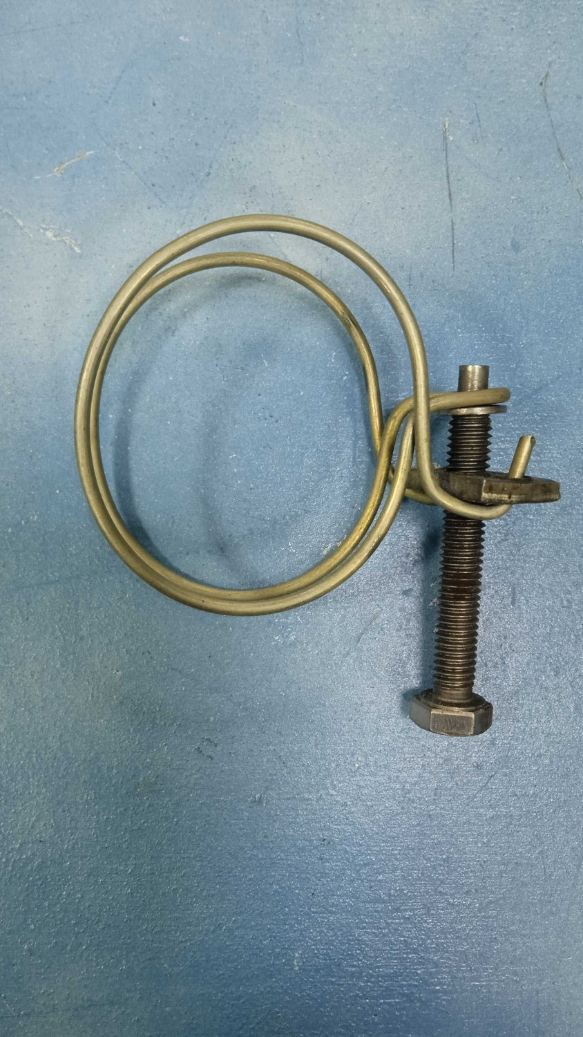 Хомут расширительного бачка (проволочный)