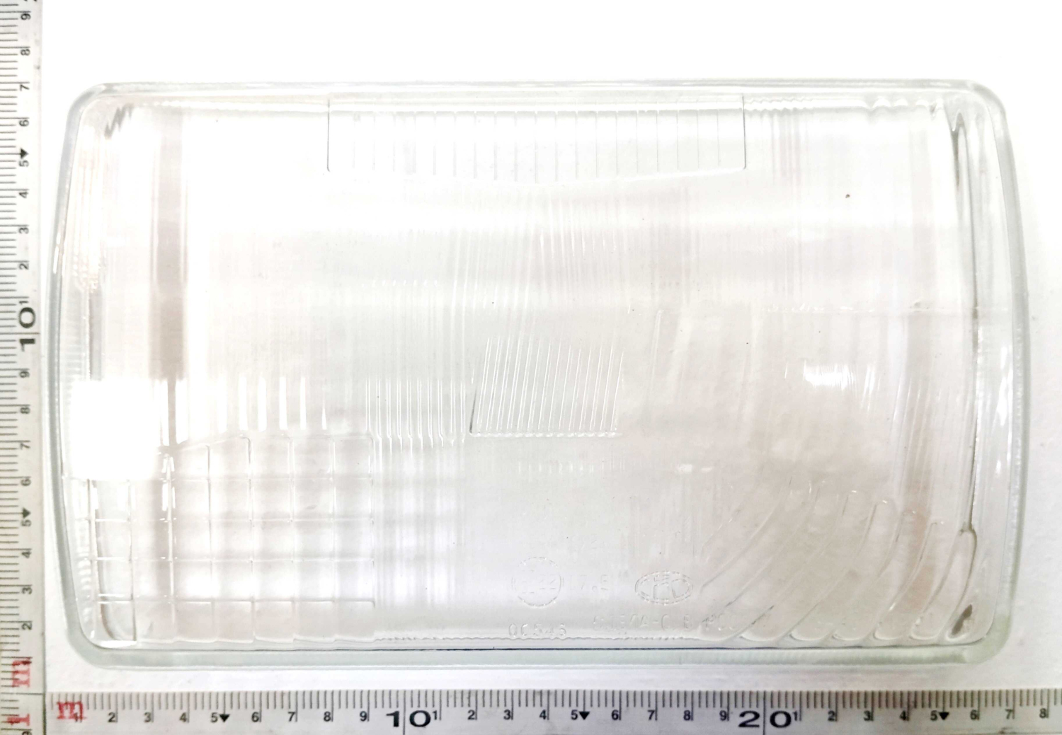 Стекло фары ребристое