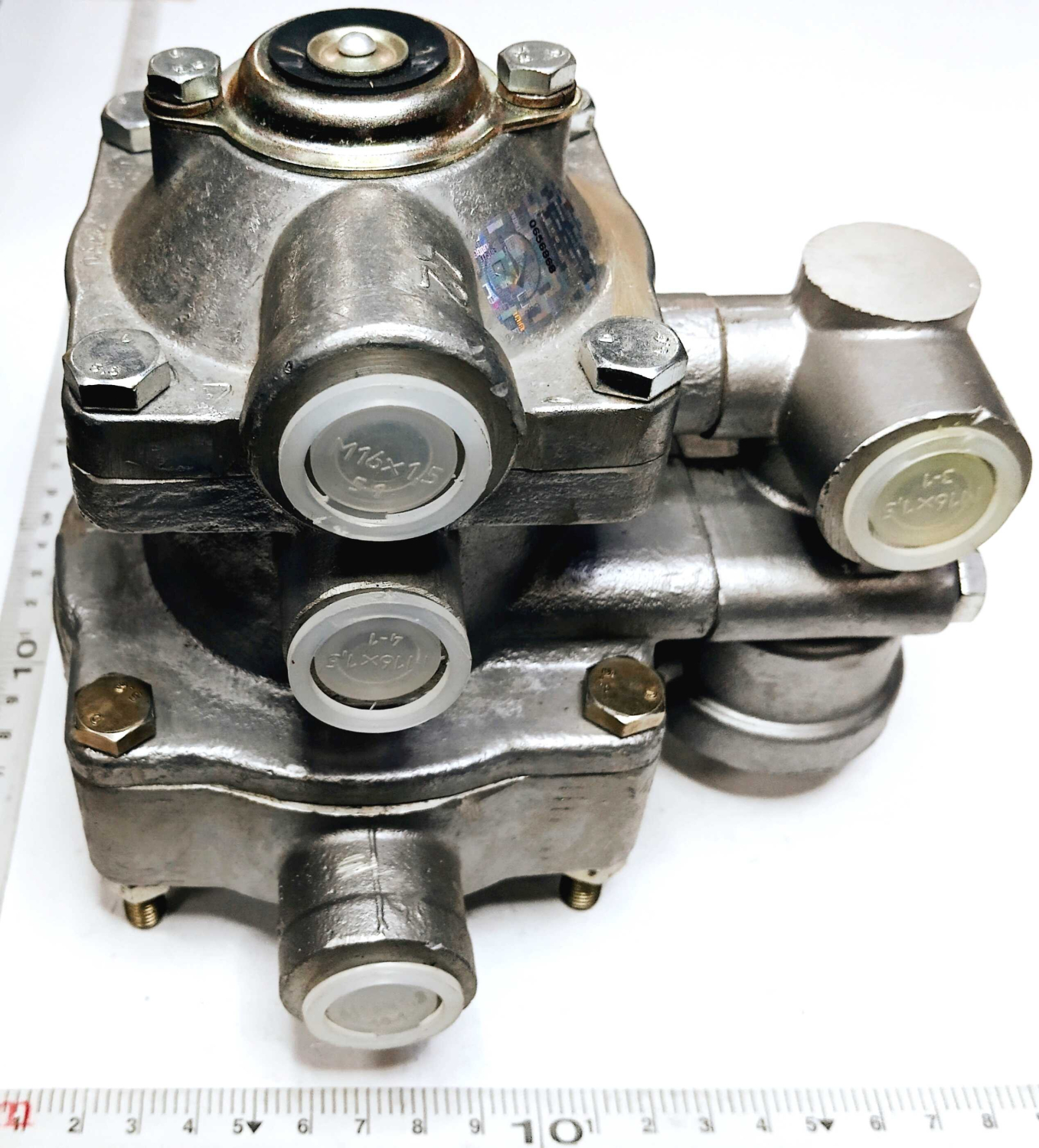 Клапан двухпроводной с обратным клапаном 