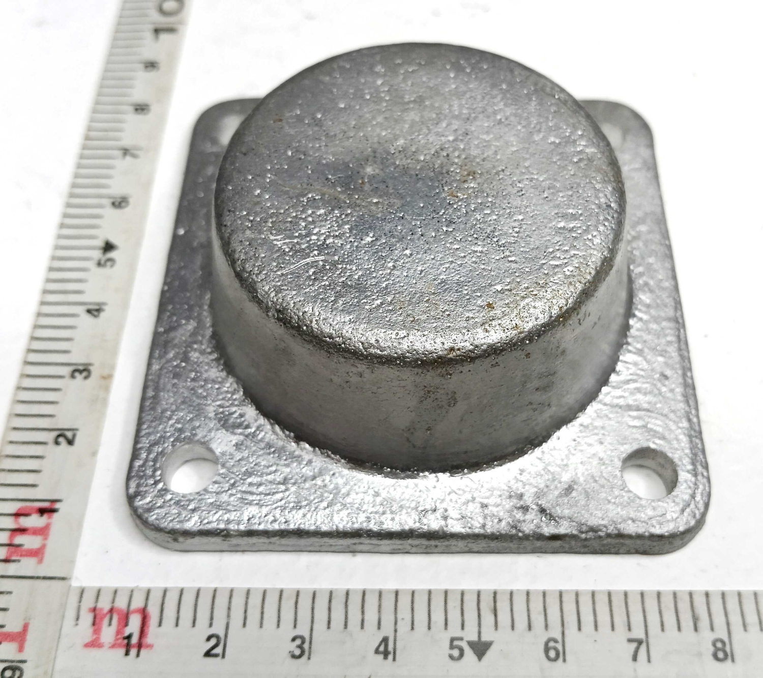 Крышка шкворня верхняя 6520 металл