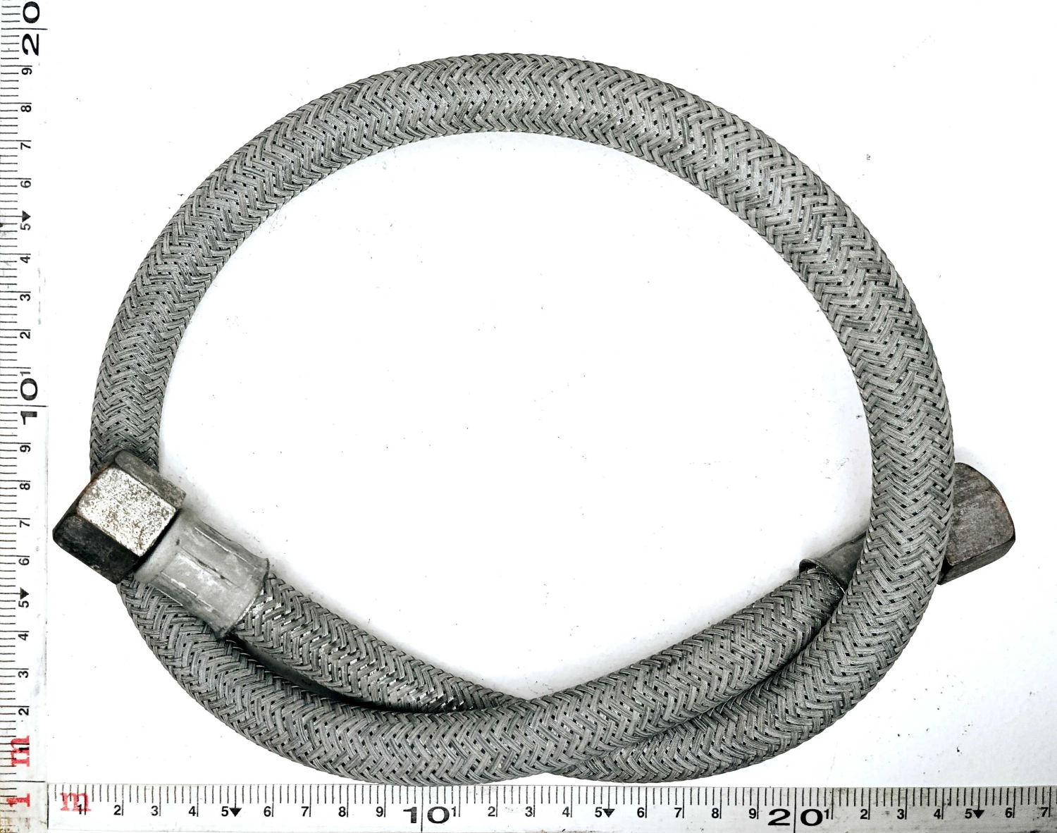 Шланг тормозной 6520 задний бронированный гайка-гайка 80 см