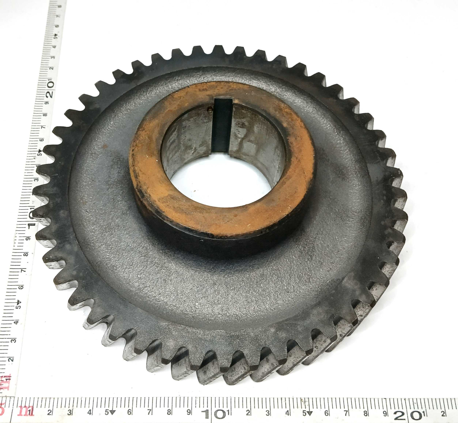 Шестерня привода промежуточного вала КПП