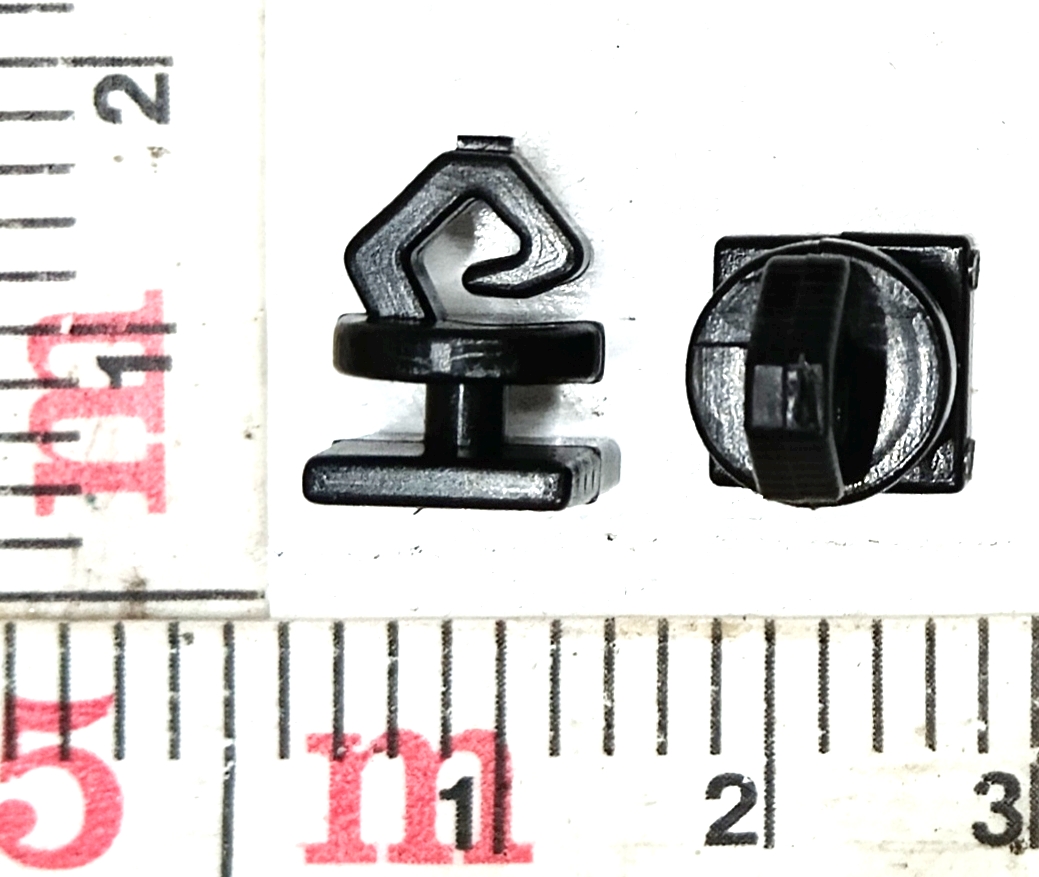 Петля для направляющей штор лобовых и боковых