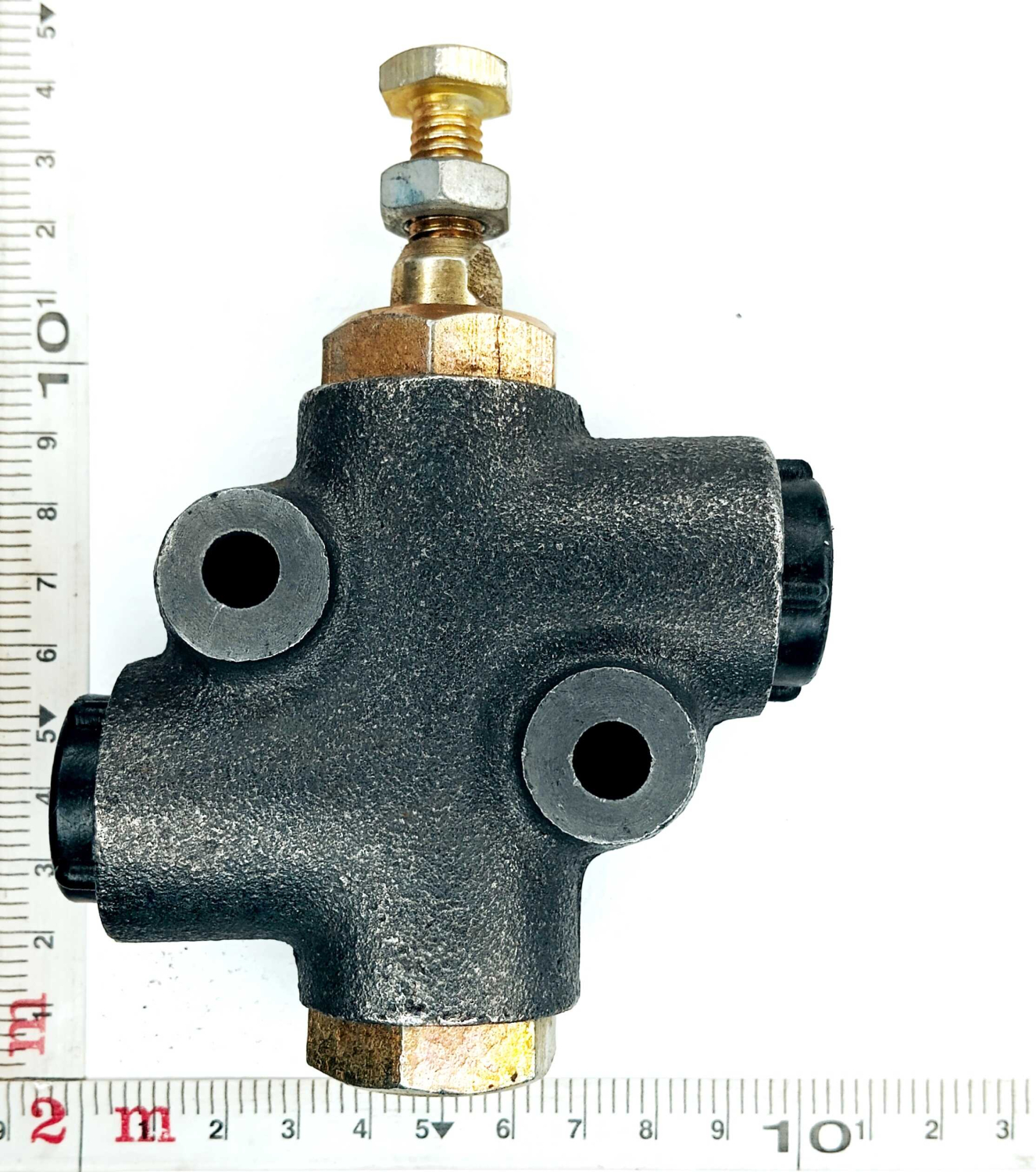 Клапан ограничения подъёма кузова