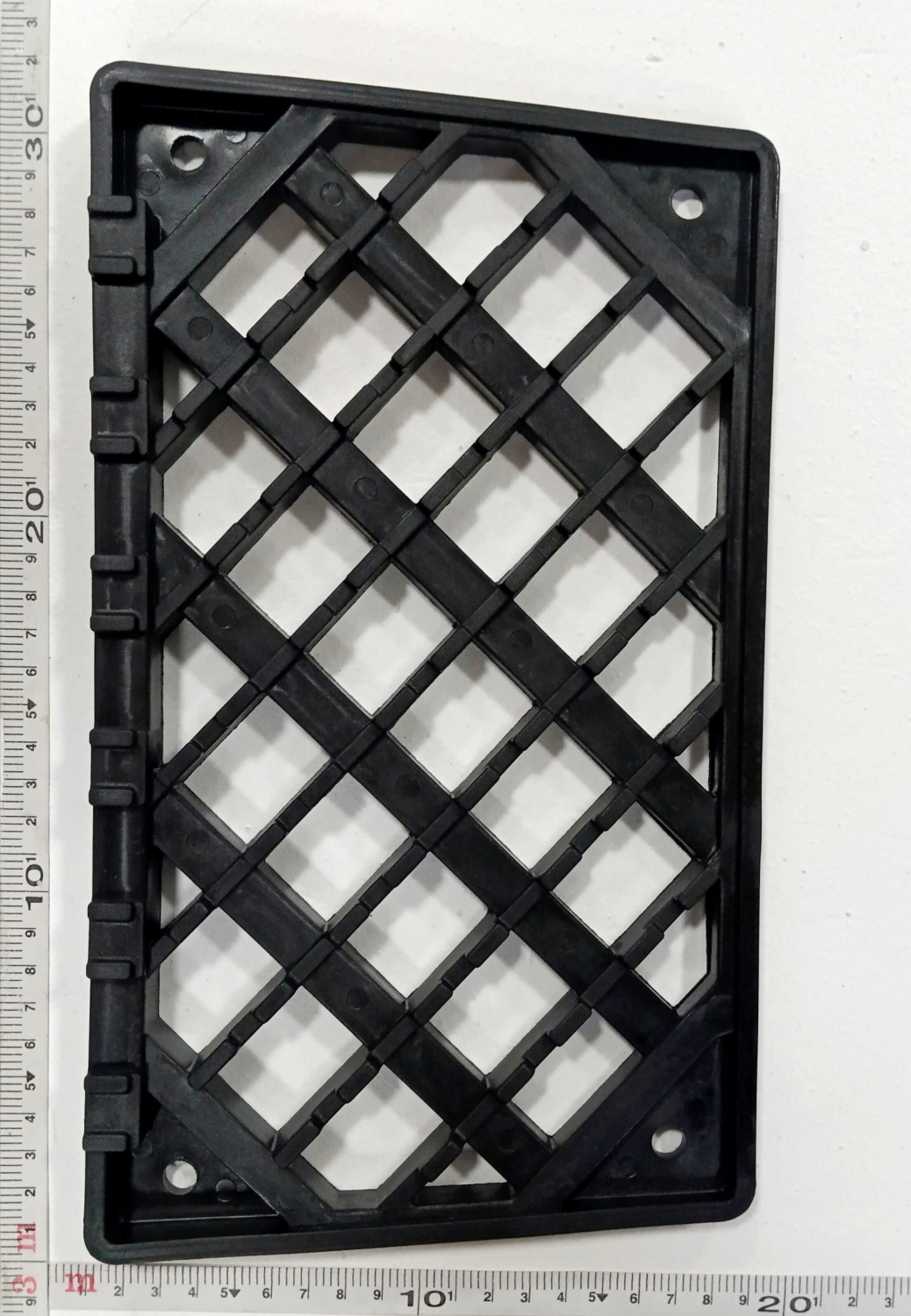 Накладка подножки верхняя рестайлинг